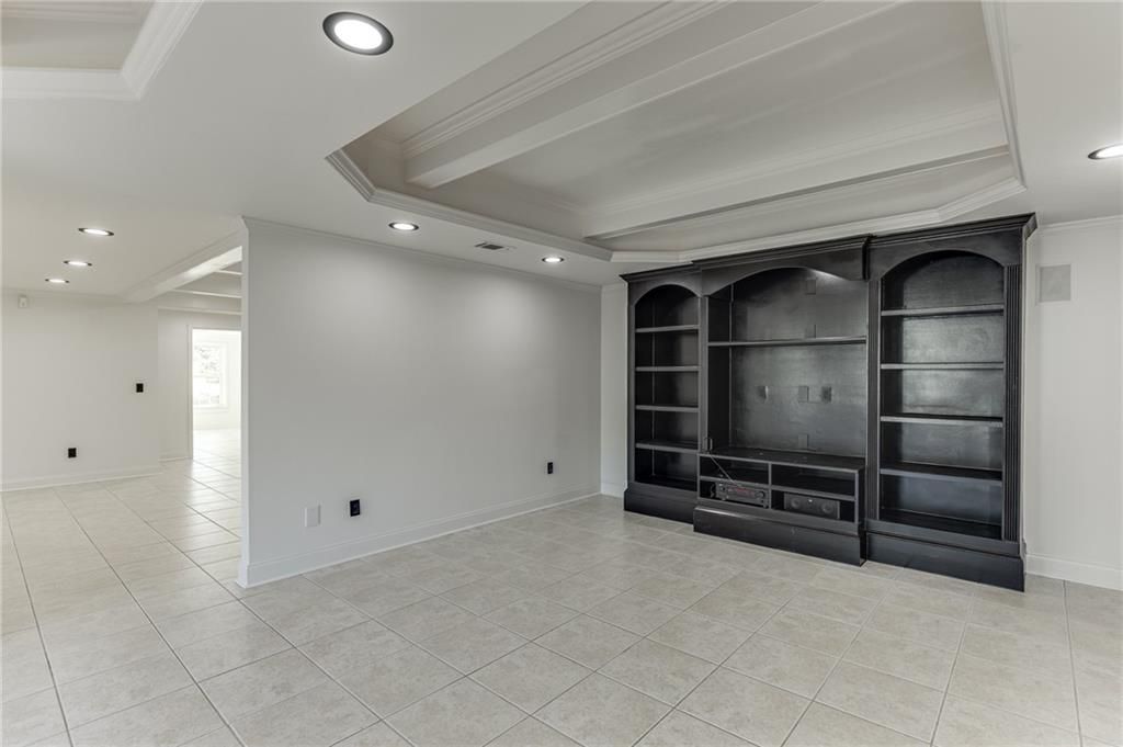 Image 55 of property listing at 5821 Chalet Way, Hoschton, GA 30548