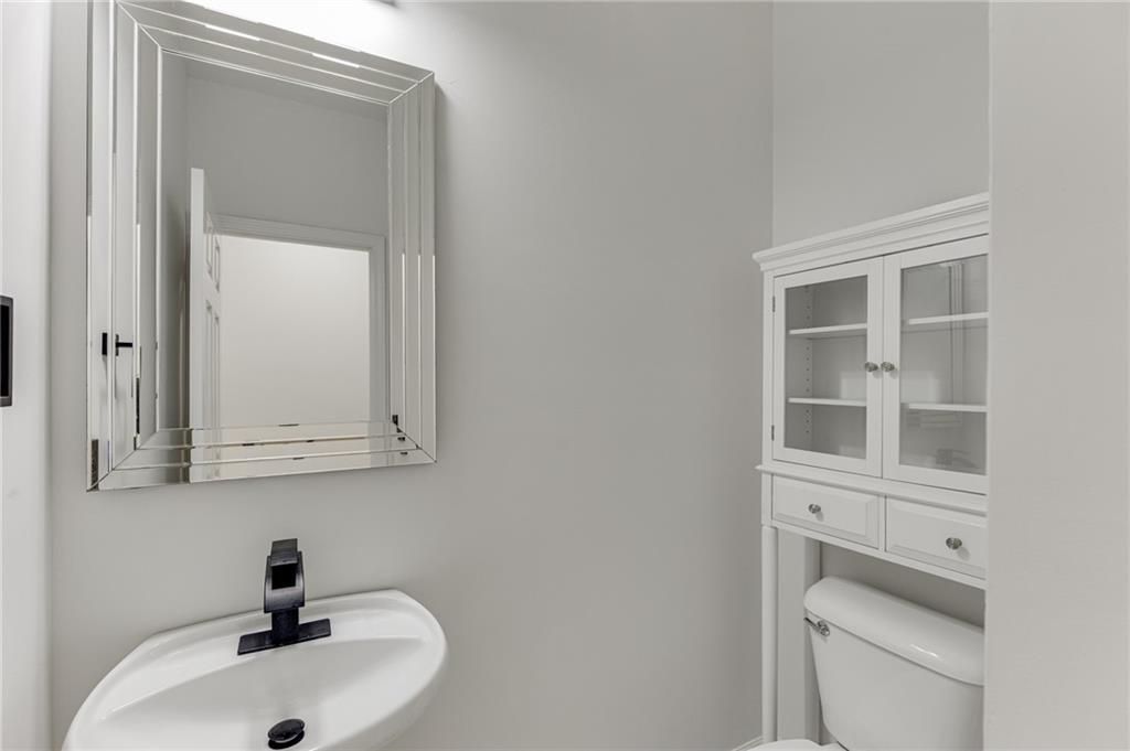 Image 73 of property listing at 5821 Chalet Way, Hoschton, GA 30548