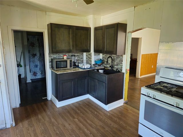 1212 E 10TH Street, Erie, PA 16503