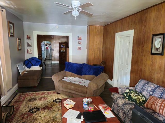 1212 E 10TH Street, Erie, PA 16503