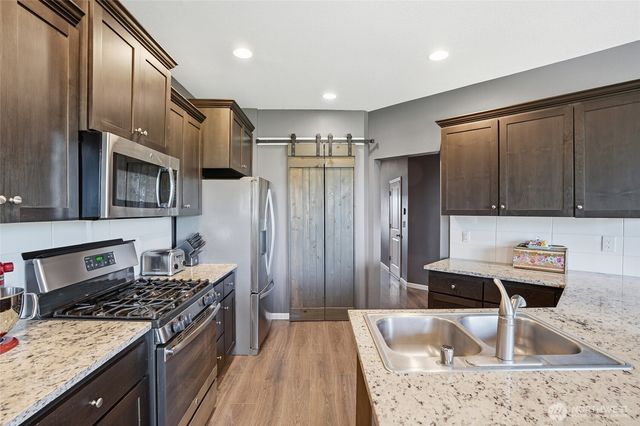 2790 S Red Tail Loop, Ridgefield, WA 98642