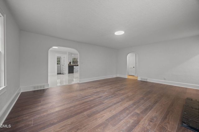 1811 Lazy Lane, High Point, NC 27265