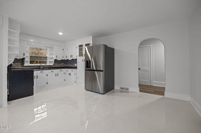 1811 Lazy Lane, High Point, NC 27265