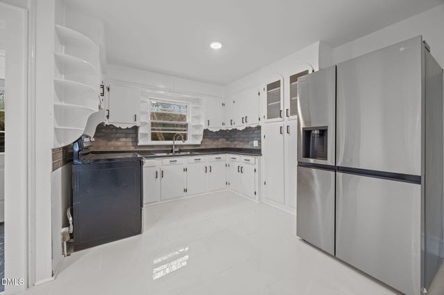 1811 Lazy Lane, High Point, NC 27265