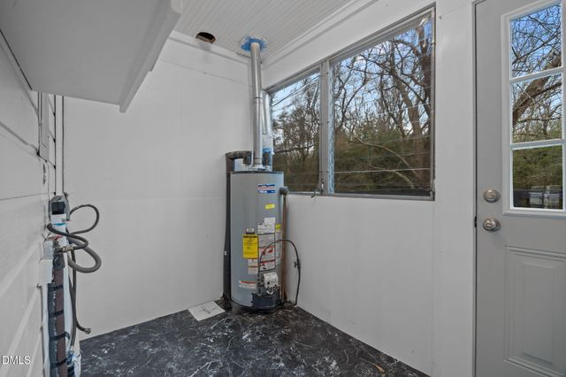 1811 Lazy Lane, High Point, NC 27265