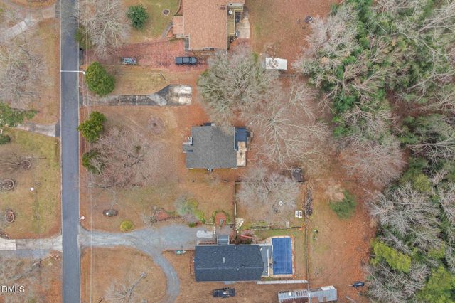 1811 Lazy Lane, High Point, NC 27265