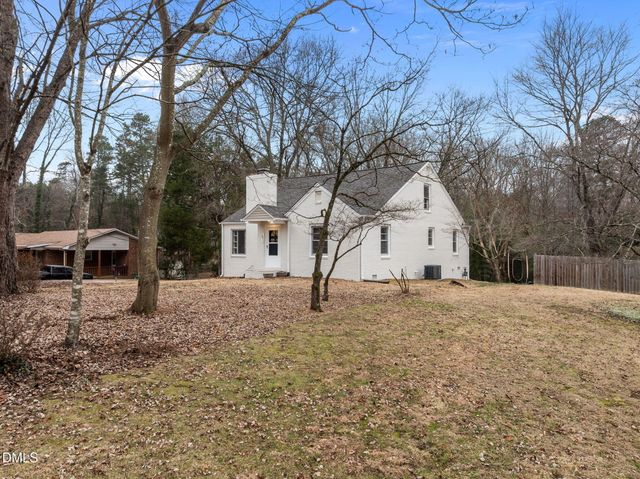 1811 Lazy Lane, High Point, NC 27265