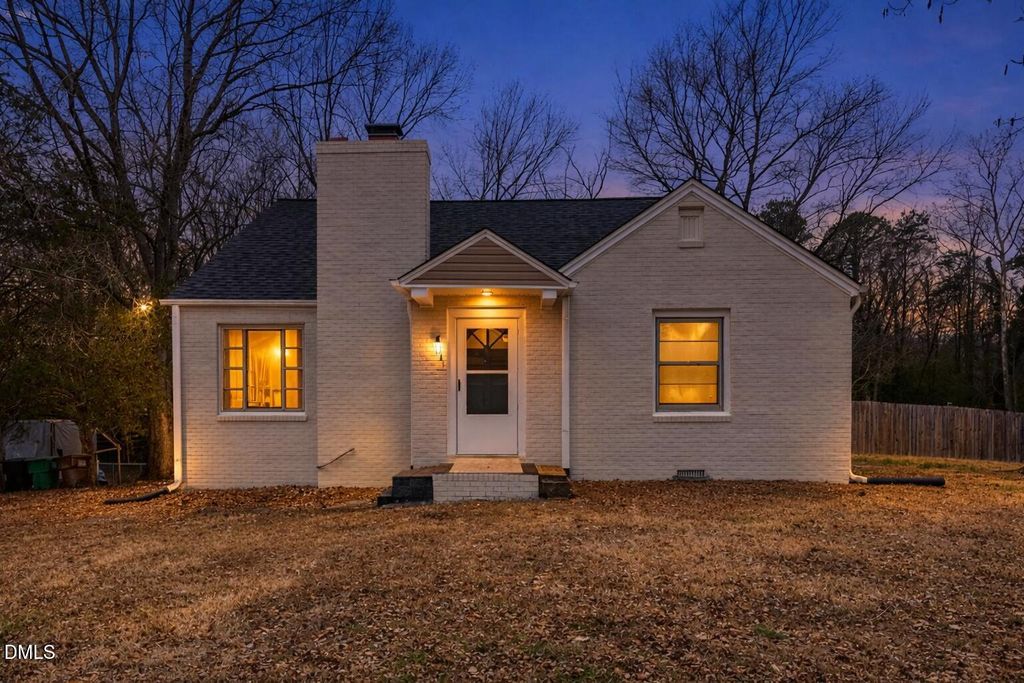 1811 Lazy Lane, High Point, NC 27265