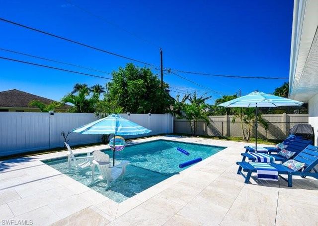 760 106th AVE, Naples, FL 34108