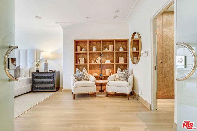 10724 Wilshire Boulevard 1607, Los Angeles, CA 90024