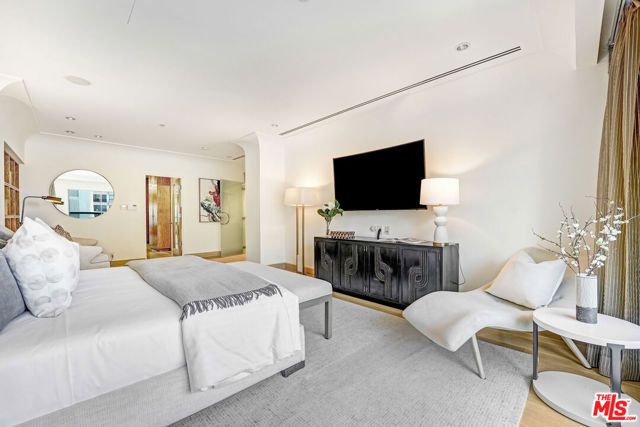 10724 Wilshire Boulevard 1607, Los Angeles, CA 90024