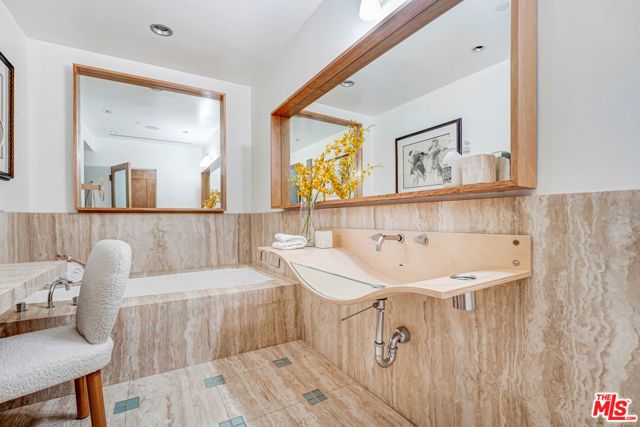 10724 Wilshire Boulevard 1607, Los Angeles, CA 90024