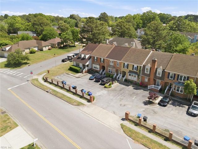 654 Lord Dunmore DR, Virginia Beach, VA 23464