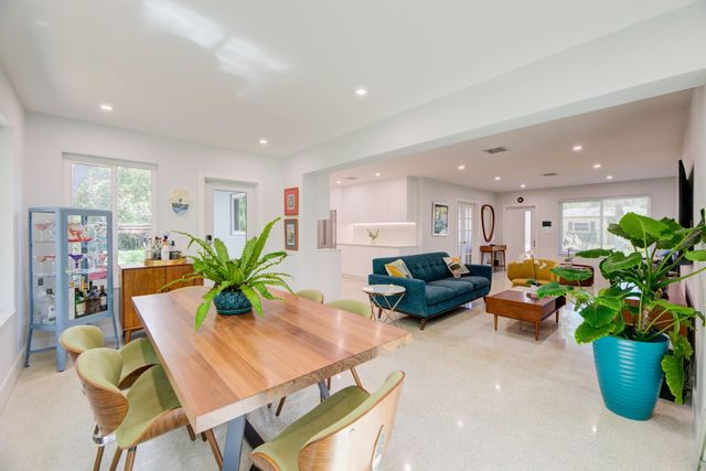 16100 NE 7th Avenue, Miami, FL 33162