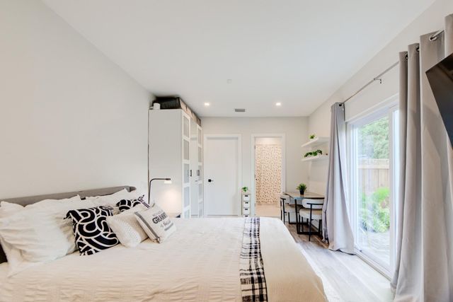 16100 NE 7th Avenue, Miami, FL 33162