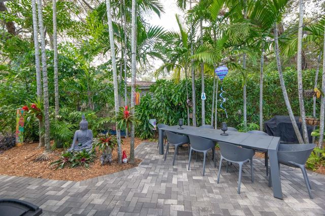 16100 NE 7th Avenue, Miami, FL 33162