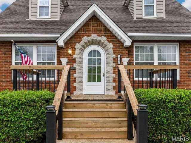 827 Bond Avenue, Collinsville, IL 62234