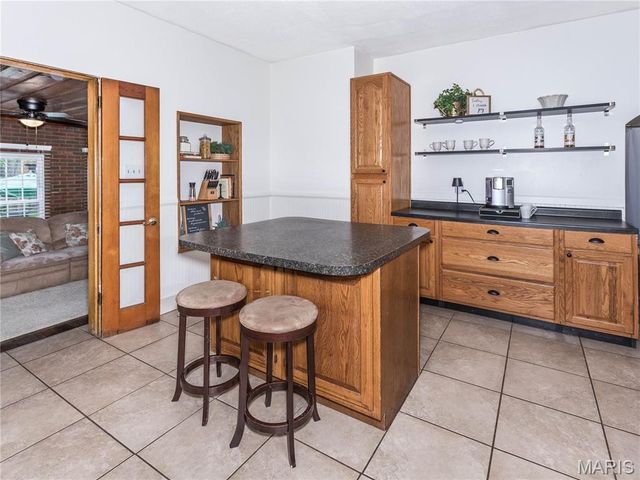 827 Bond Avenue, Collinsville, IL 62234