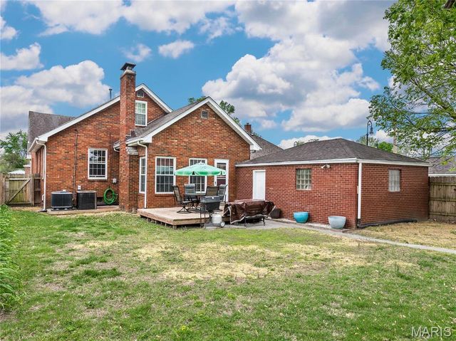 827 Bond Avenue, Collinsville, IL 62234