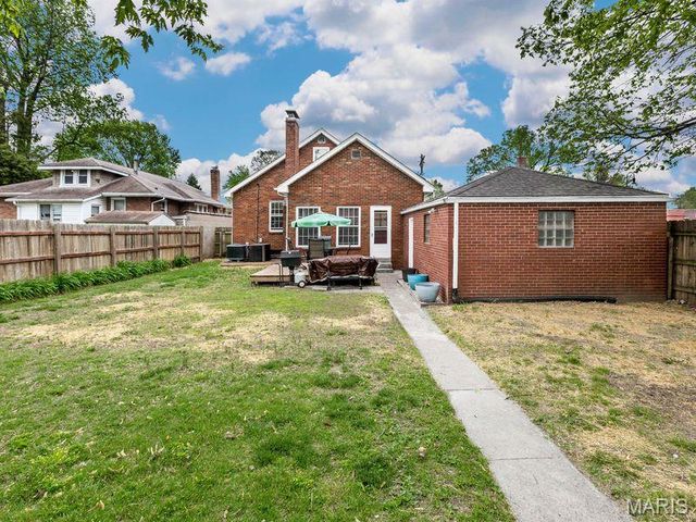827 Bond Avenue, Collinsville, IL 62234