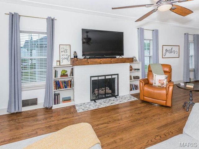 827 Bond Avenue, Collinsville, IL 62234