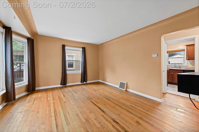 24719 Princeton Street, Dearborn, MI 48124