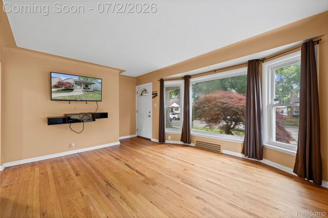 24719 Princeton Street, Dearborn, MI 48124