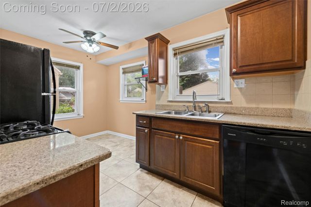 24719 Princeton Street, Dearborn, MI 48124