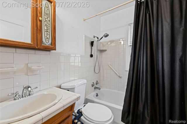 24719 Princeton Street, Dearborn, MI 48124