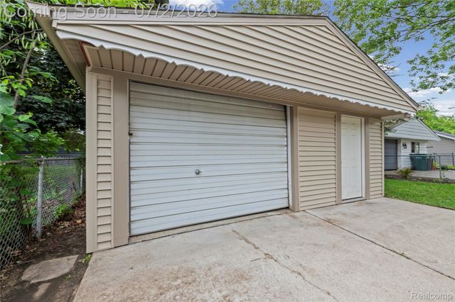 24719 Princeton Street, Dearborn, MI 48124