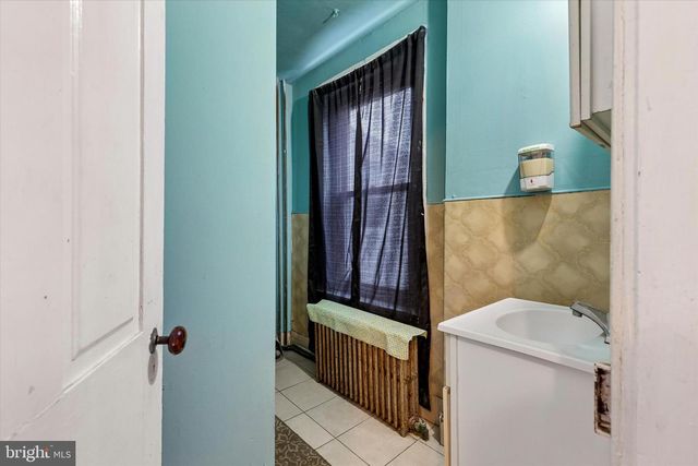 651 CORSON ST, Norristown, PA 19401