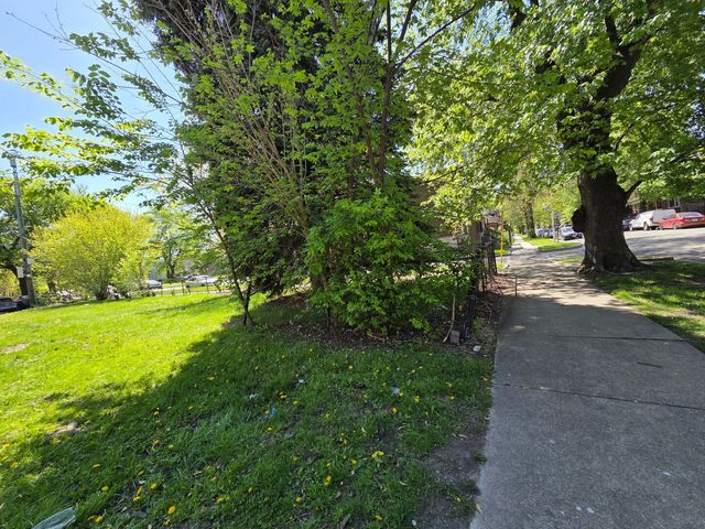 5545 S Wood Street, Chicago, IL 60636