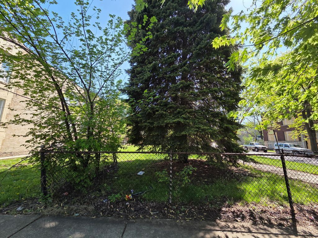 5545 S Wood Street, Chicago, IL 60636