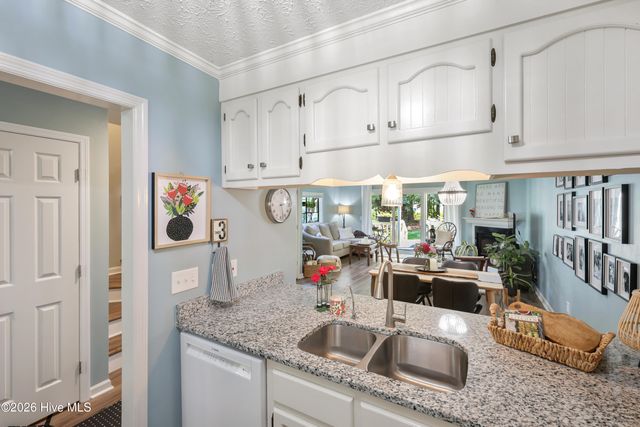 3954 Echo Farms Boulevard, Wilmington, NC 28412