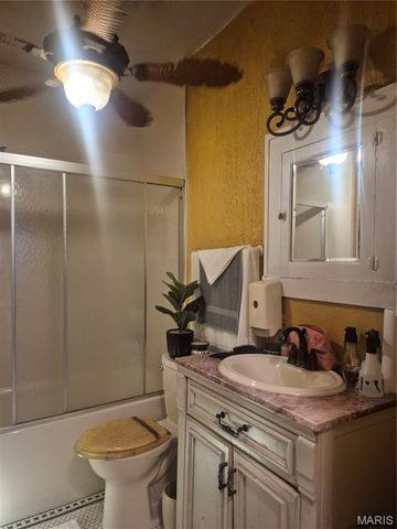 1401 N 54th Street, Washington Park, IL 62204