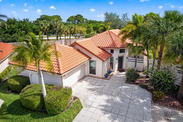 2988 SW Mariposa Circle, Palm City, FL 34990