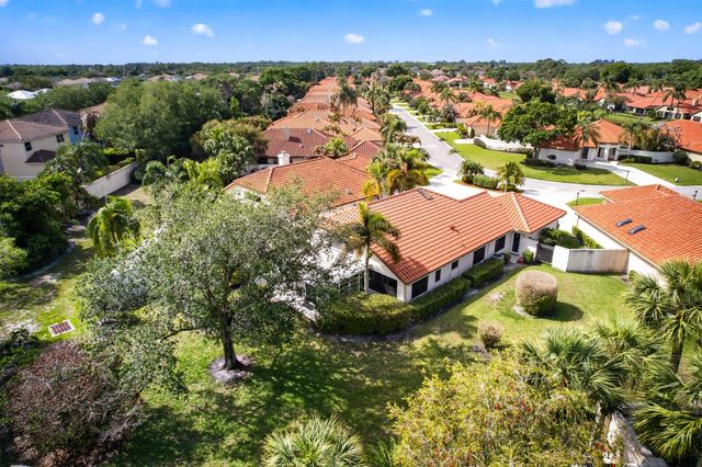 2988 SW Mariposa Circle, Palm City, FL 34990