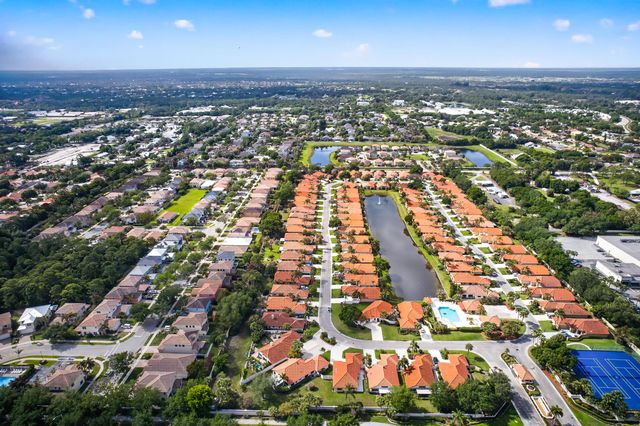 2988 SW Mariposa Circle, Palm City, FL 34990