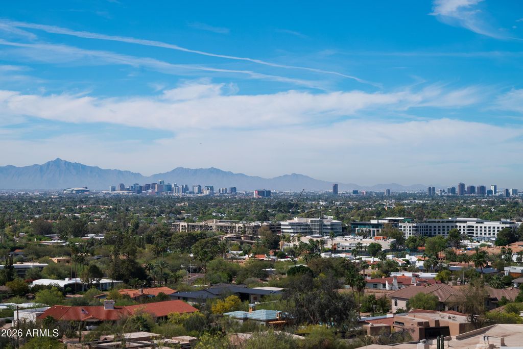 Image 33 of property listing at 4839 E GRANDVIEW Lane 45, Phoenix, AZ 85018