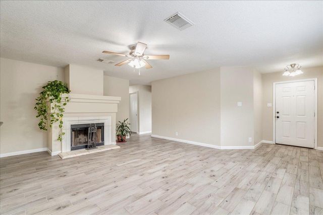 1142 Stone GDN, New Braunfels, TX 78130