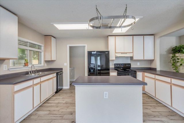 1142 Stone GDN, New Braunfels, TX 78130