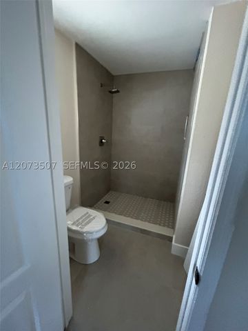 8964 W Flagler St 209, Miami, FL 33174