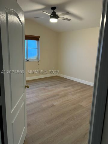 8964 W Flagler St 209, Miami, FL 33174