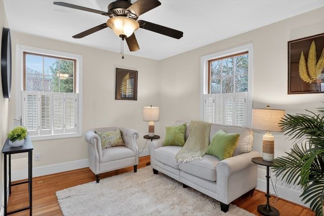 44 Baker St, Holliston, MA 01746