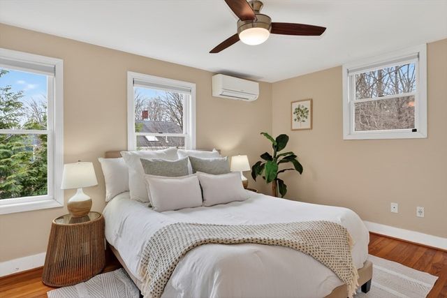 44 Baker St, Holliston, MA 01746