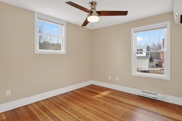 44 Baker St, Holliston, MA 01746