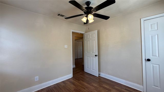 2644 Berryhill Drive, Fort Worth, TX 76105