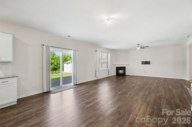 7833 Stonehouse Drive, Gastonia, NC 28056