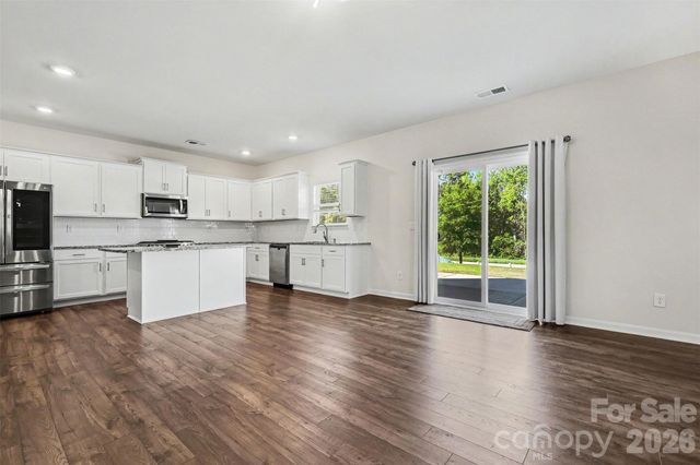7833 Stonehouse Drive, Gastonia, NC 28056