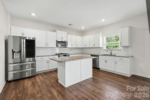 7833 Stonehouse Drive, Gastonia, NC 28056